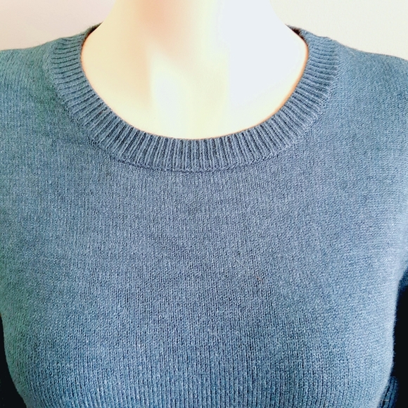 🅱️🅾️G🅾️ Ruffled short sleeves knits top - Picture 3 of 5